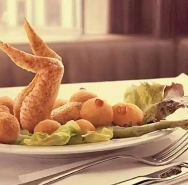 Wow! Is This a Tasty Meal or a Deliciously N*ked Woman? See the Photo That People Have Been Talking About